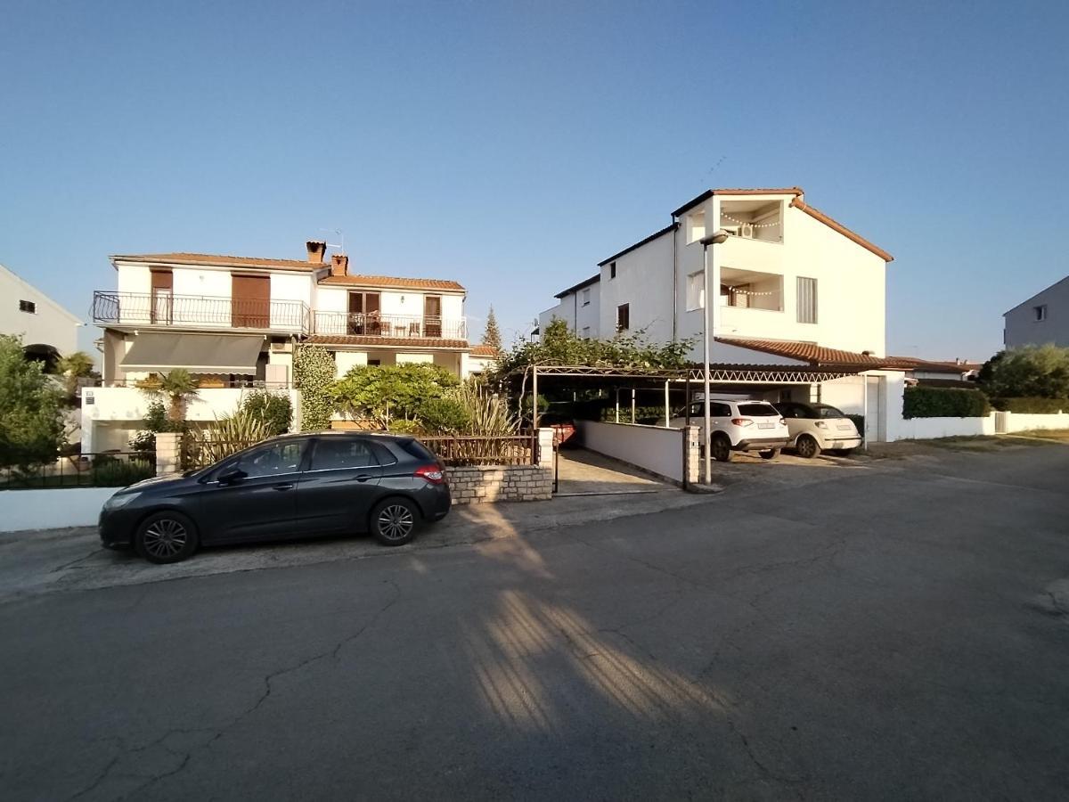 Apartment Marijana Πόρετς Εξωτερικό φωτογραφία