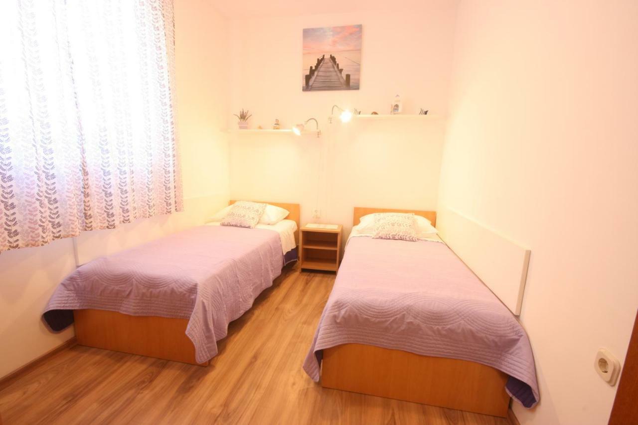 Apartment Marijana Πόρετς Εξωτερικό φωτογραφία